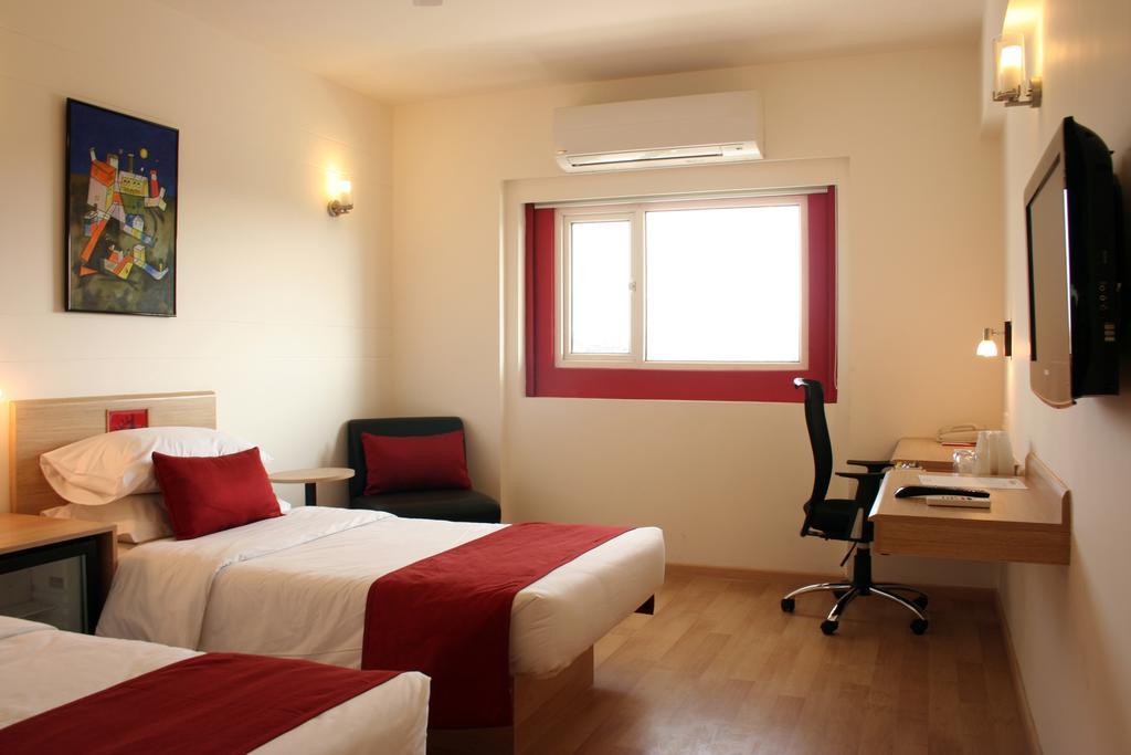 Red Fox By Lemon Tree Hotels, East Delhi Kamer foto
